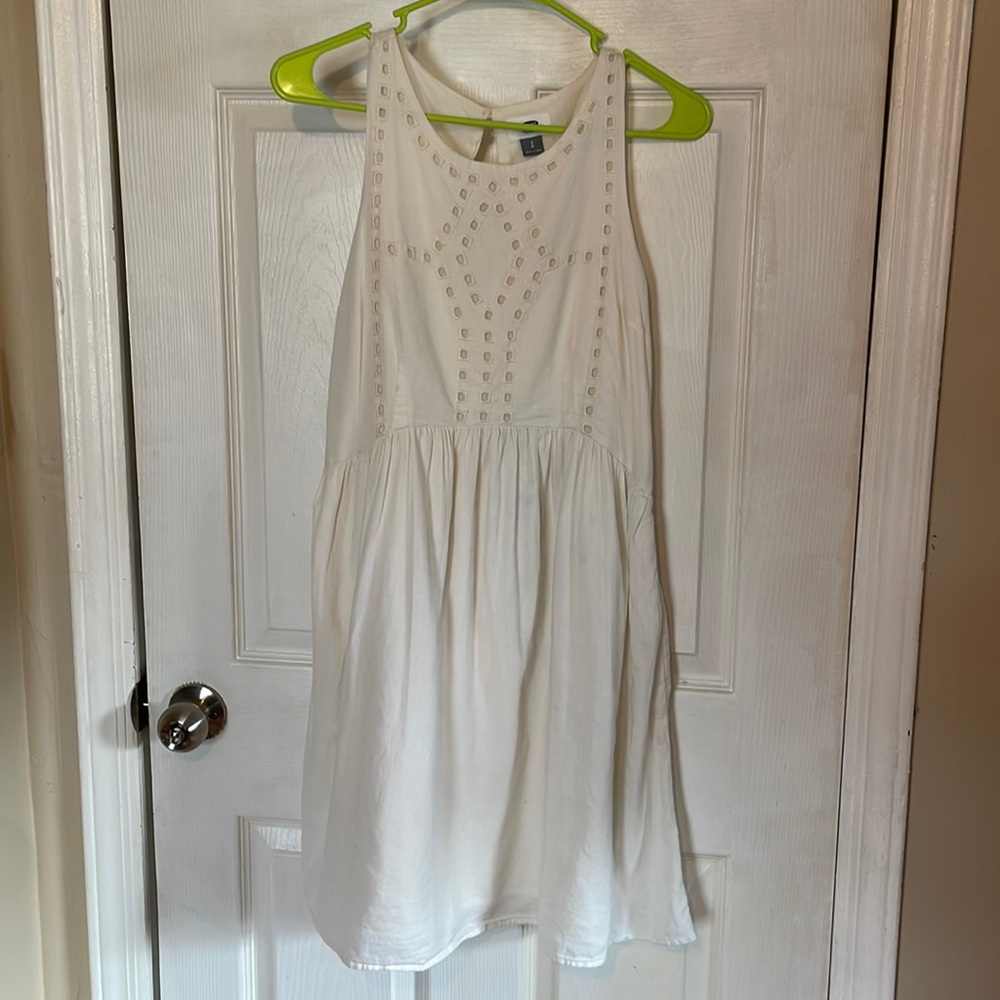 A lightly worn off white sleeveless dress from Old Navy size small.